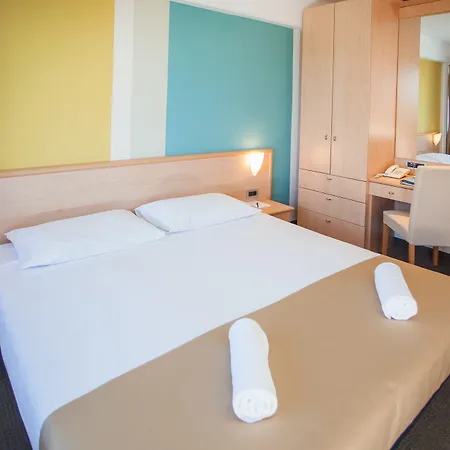 Aminess Vival Maestral