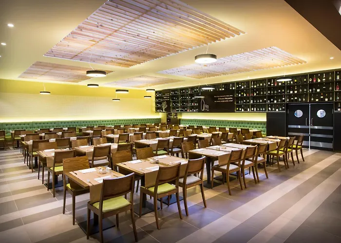 Szálloda Aminess Vival Maestral Novigrad Istria