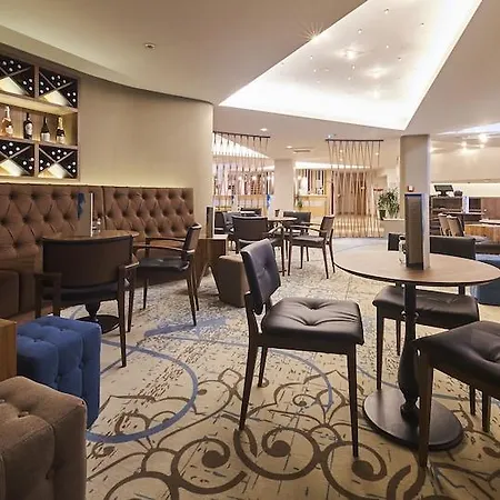 梅斯特拉尔酒店 酒店 4*