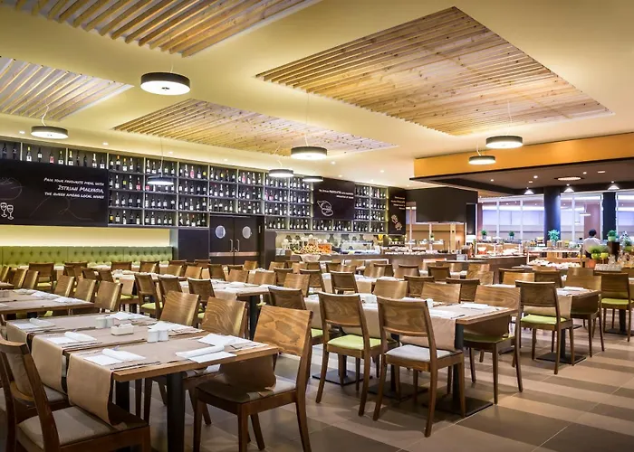 Aminess Vival Maestral Hotel Novigrad (Istria)