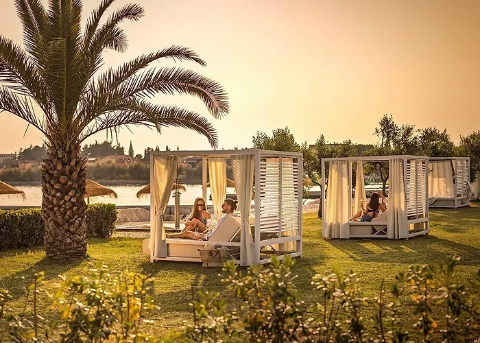 Aminess Vival Maestral Hotel 4*